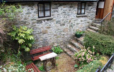 Granary accommodation - patio